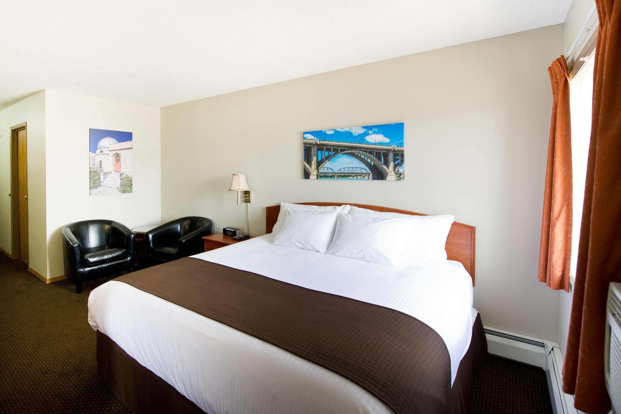 ساسكاتون Riviera Motor Inn المظهر الخارجي الصورة